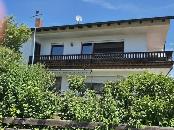 Immobilie in Wettstetten - 2 Familienhaus mit großzügiger Aufteilung in herrlicher Lage von 85135 Wettstetten - Bild 2