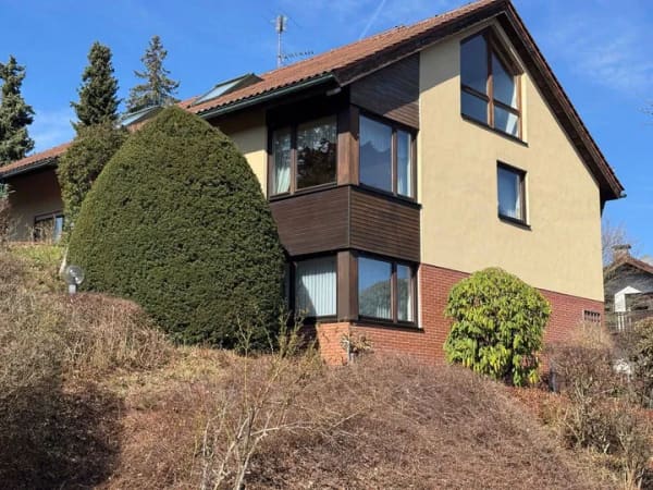 Immobilie in Großhabersdorf - Gehoben ausgestattetes Einfamilienhaus mit ELW in Großhabersdorf - Bild 0