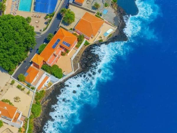Immobilie in Didderse - Villa mit 10 Apartments direkt am Meer, Candelaria - Bild 0