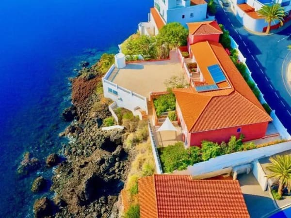 Immobilie in Didderse - Villa mit 10 Apartments direkt am Meer, Candelaria - Bild 1