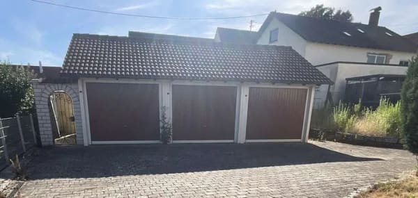 Immobilie in Eutingen im Gäu - Architektenhaus im hochwertigen Landhausstil, 3-Fam.-Haus mit 260 m² Wohnfläche, 1090 m²  Grundstück - Bild 3