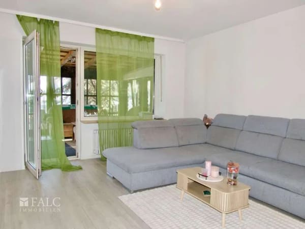 Immobilie in Münchsmünster - Einfach Mehr: 4-Zimmer-Terrassen-Wohnung, Wintergarten, 2 Gärten, Garage & PKW-Stellplatz. - Bild 3