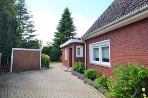 Immobilie in Moormerland - Einfamilienhaus freistehend in Moormerland (Jheringsfehn) - Bild 1