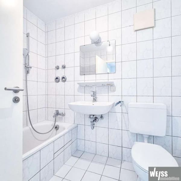 Immobilie in Würzburg - Leerstehende 1-Zimmer Wohnung mit großem Potenzial - Bild 3