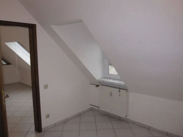 Immobilie in Merchweiler - Ein Objekt mit Seltenheitswert - Außergewöhnliches Mehrfamilienhaus mit historischem Flair und acht attraktiven Wohneinheiten - Bild 4