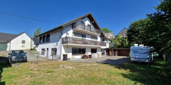 Immobilie in Blankenheim - geräumiges Zweifamilienhaus mit Einlieger-Ferienwohnung in Schloßtal - Bild 2