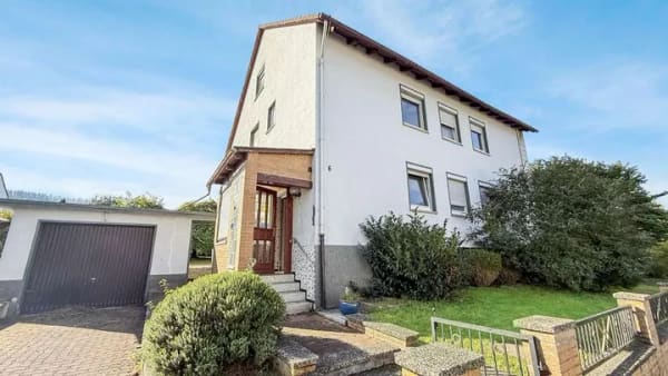 Immobilie in Heinsen - Zweifamilienhaus mit Potenzial in ruhiger Lage von Heinsen!
 - Bild 0
