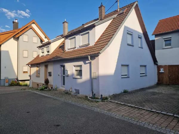 Immobilie in Brackenheim - Modernisierte Doppelhaushälfte mit Charme – PROVISIONSFREI und sofort bezugsfrei in Brackenheim Nr.1 - Bild 3