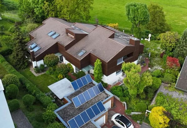 Immobilie in Untereisesheim - Architektenhaus mit Neckarblick & hochwertigem Wellnessbereich in Untereisesheim - Bild 0