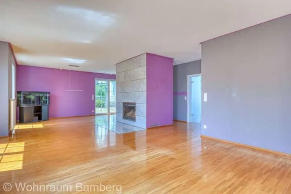 Immobilie in Frensdorf - Freistehendes Einfamilienwohnhaus mit Komfortgarage und Garten in Ortsradlage - Bild 4