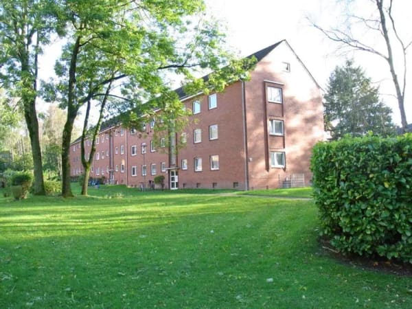 Immobilie in Geesthacht - Courtagefrei - Gepflegte 2,5-Zimmer-Wohnung mit Balkon, vermietet - Bild 1