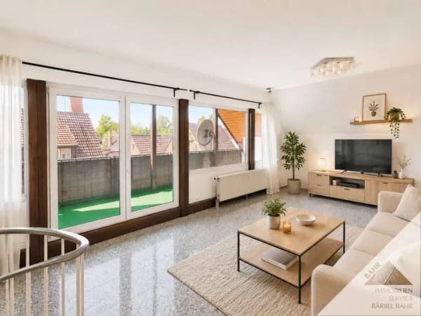 Immobilie in Schönaich - Charmante 3,5-Zimmer-Maisonette-Wohnung im Herzen von Schönaich  - Bild 0