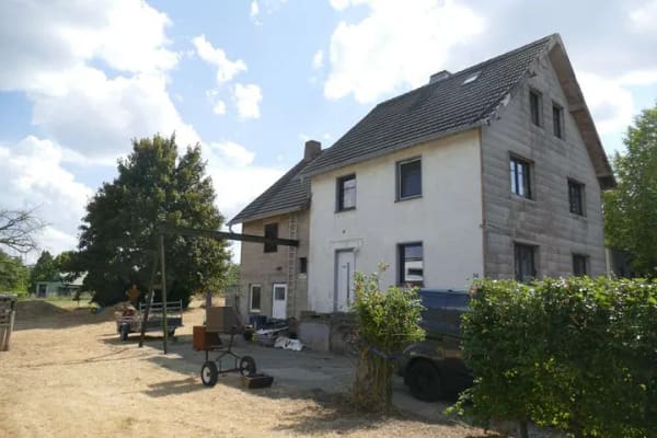 Immobilie in Schleiden - Pferdefreunde aufgepasst! Teilsanierter Altbau im Nationalpark Eifel mit Weideland - Bild 0