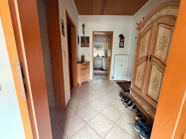 Immobilie in Bad Brückenau - Charmante 2-Zimmer-Eigentumswohnung mit unverbaubarem Blick ins Grüne! - Bild 1