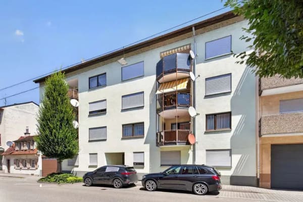 Immobilie in Rastatt - Großzügige 4-Zimmer-Wohnung mit viel Platz zum Wohlfühlen- 4 Zimmer mit Balkon, Keller & Stellplatz - Bild 1