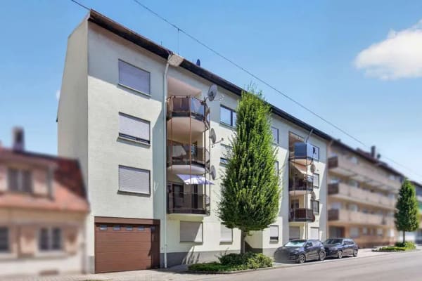 Immobilie in Rastatt - Großzügige 4-Zimmer-Wohnung mit viel Platz zum Wohlfühlen- 4 Zimmer mit Balkon, Keller & Stellplatz - Bild 2