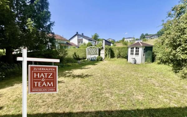 Immobilie in Neuburg am Inn - Charmantes Einfamilienhaus mit Potenzial auf tollem Grundstück in Neukirchen am Inn! - Bild 0