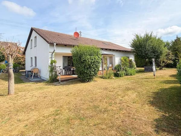 Immobilie in Hurlach - Gepflegter Bungalow mit großem Grundstück - Bild 1