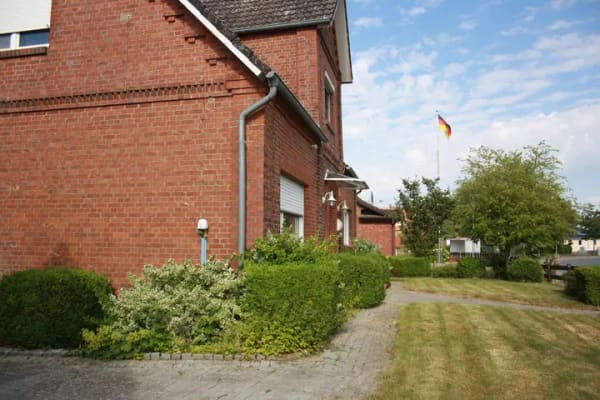 Immobilie in Cadenberge - Endlich genügend Platz! Großes Wohnhaus mit Einliegerwohnung in ruhiger Lage von Geversdorf. - Bild 2