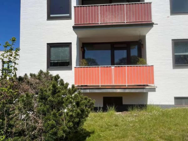 Immobilie in Oststeinbek - Altersgerechte modernisierte 2,5-Zi. ETW im ruhigen Oststeinbek - Bild 0