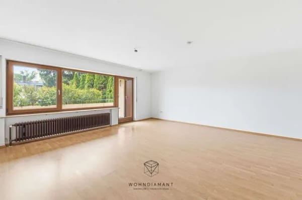 Immobilie in Wendlingen am Neckar - Charmante 2-Zimmer-Wohnung mit großzügigem Balkon, Tiefgarage & Außenstellplatz✨💛 - Bild 2