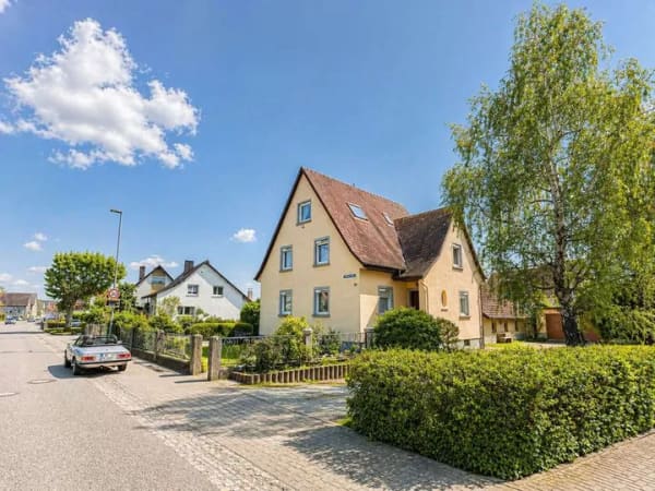 Immobilie in Breisach am Rhein - großes historisches Familienhaus mit Nebengebäude •  in Breisach Gündlingen • - Bild 2