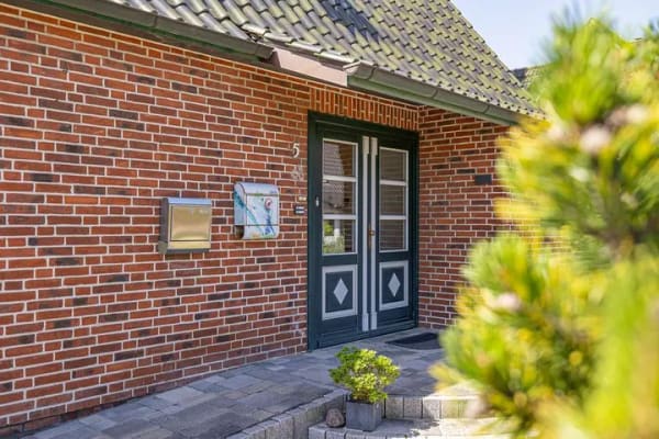 Immobilie in Süderbrarup - Klassischer Landhausstil in Rotziegel & Einliegerwohnung - Bild 4