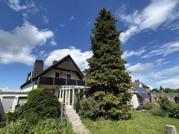 Immobilie in Giesen - Weitsicht vor der Haustür - Bild 2