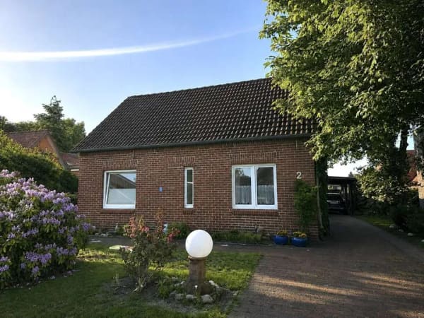 Immobilie in Schortens - Charmantes Einfamilienhaus mit Garten in ruhiger Wohnlage - Bild 0
