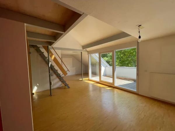 Immobilie in Malterdingen - Lichtdurchflutete 3,5-Zi.-Maisonettewohnung mit Galerie und Loggia in ruhiger Lage von Malterdingen - Bild 0