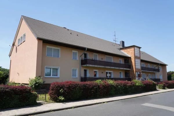 Immobilie in Lehrte - * 3-Zimmer-Wohnung mit Loggia & Garage * - in guter Lage im Ortskern von Sievershausen - Bild 0