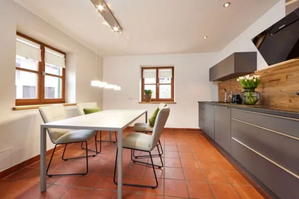 Immobilie in Bad Kohlgrub - Bad Kohlgrub: modernes Ein- bis Zweifamilienhaus - Bild 0