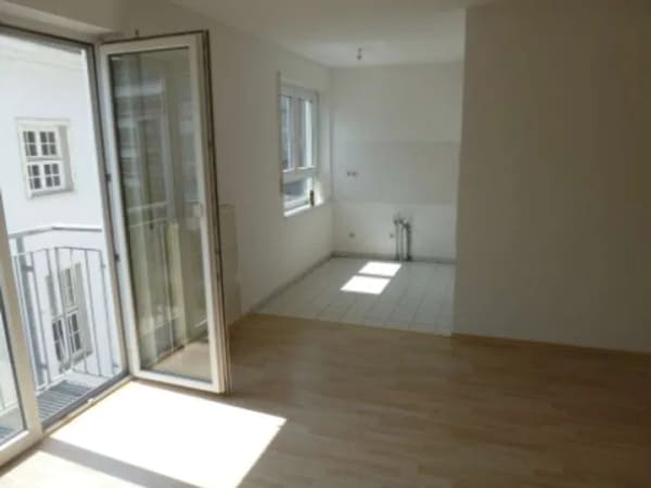 Immobilie in Offenbach am Main - Moderne, sehr gepflegte 1 ZW in ruhiger Lage und guter  Liegenschaft - Bild 2