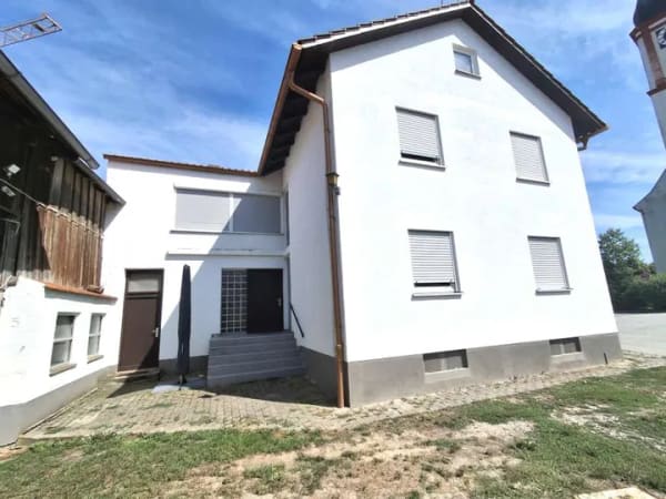 Immobilie in Landau an der Isar - Ganzes Doppelhaus mit Garage, Scheune, ruhige Lage! Derzeit vermietet! Auch als eine Kapitalanlage - Bild 2