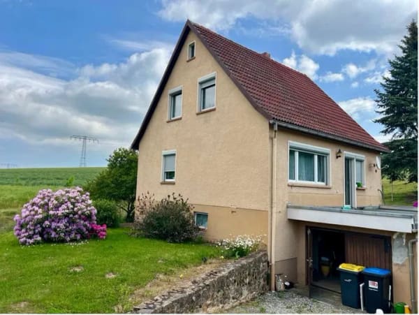 Immobilie in Glashütte - Ein Zuhause mit Potenzial – Einfamilienhaus  mit traumhaftem Grundstück am Feld - Bild 0