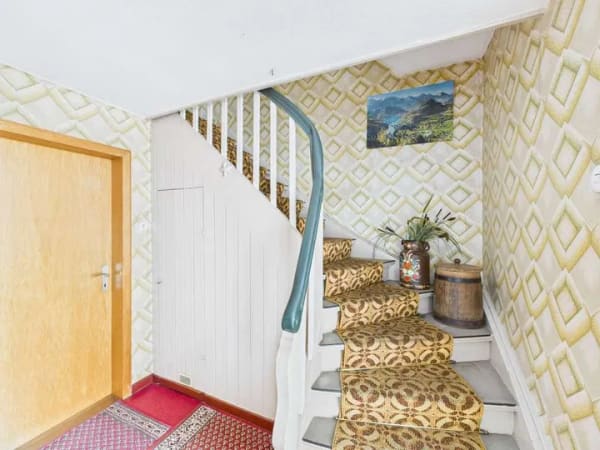Immobilie in Wildeck - Einfamilienhaus mit angrenzender Scheune und Garten in Wildeck-Obersuhl - Bild 1