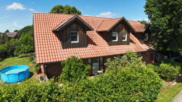 Immobilie in Müden (Aller) - Ländliche Idylle mit historischem Charme - Saniertes Bauernhaus mit großer Garage/Werks. auf 1084 m² - Bild 2