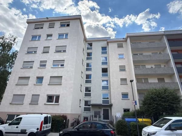 Immobilie in Heidelberg - Helle Wohnung mit Aufzug, Balkonen und viel Gestaltungspotenzial - Bild 0