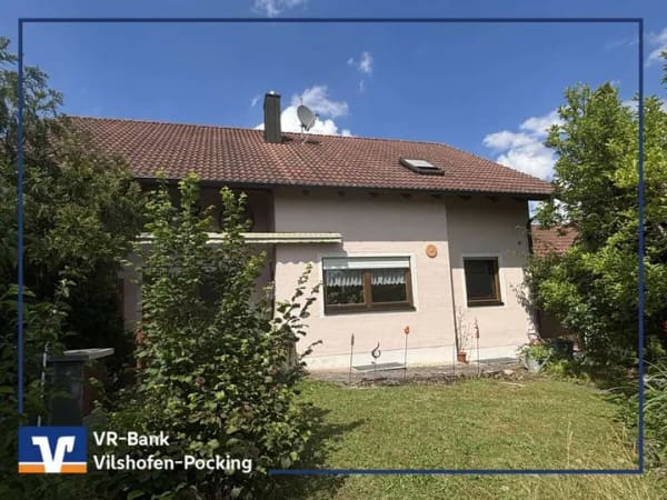 Immobilie in Haarbach - Gemütliches Ein- oder Zweifamilienhaus in ruhiger Siedlungslage in Haarbach - Bild 0