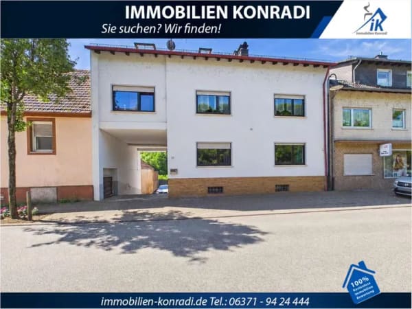 Immobilie in Contwig - IK | Contwig: Attraktive DHH mit 3 Wohneinheiten und Doppelgarage und  Halle in guter Lage - Bild 0