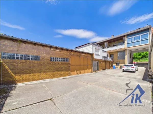 Immobilie in Contwig - IK | Contwig: Attraktive DHH mit 3 Wohneinheiten und Doppelgarage und  Halle in guter Lage - Bild 3