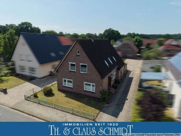 Immobilie in Rastede - Großzügiges Ein-/Zweifamilienhaus mit vielseitigen Nutzungsmöglichkeiten in attraktiver Wohnlage - Bild 0