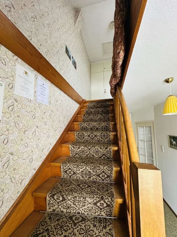 Immobilie in Crailsheim - Vielseitiges Zweifamilienhaus mit Garten, Garage und zwei Wohneinheiten - Bild 4
