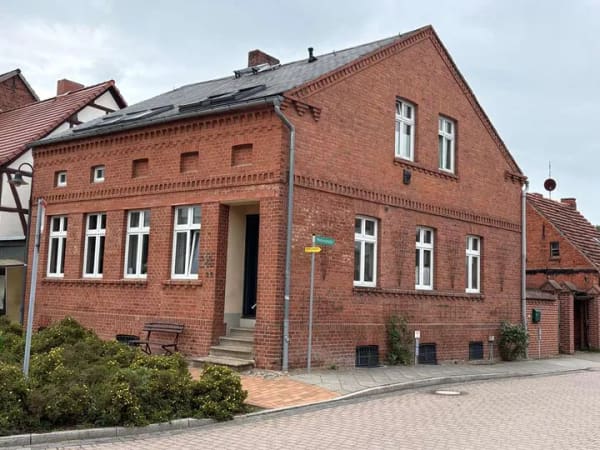Immobilie in Bad Wilsnack - Gepflegtes 3-Parteien-Mietshaus als Kapitalanlage in Bad Wilsnack - Bild 1