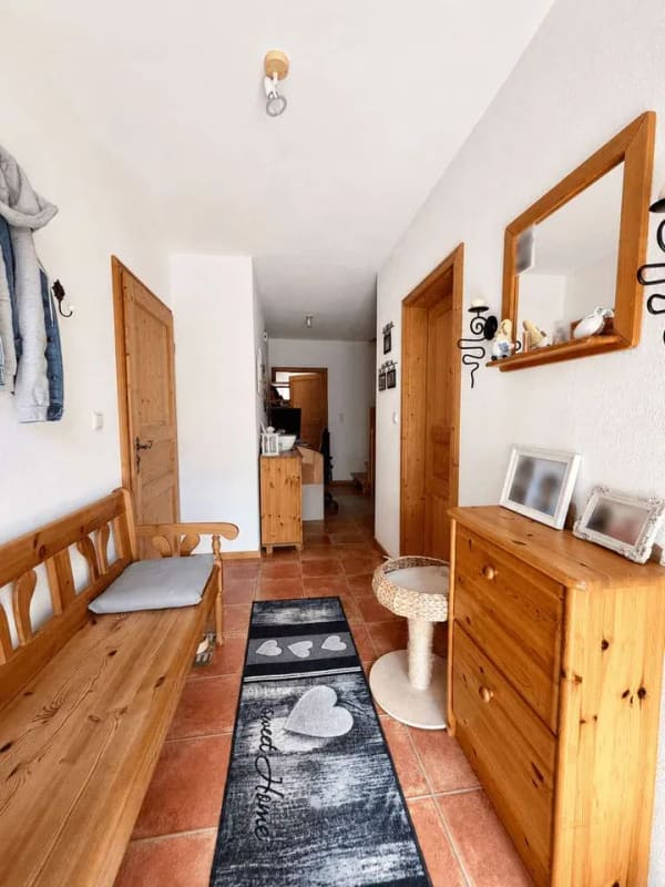 Immobilie in Malterdingen - Perfekt für die Familie - Attraktive Doppelhaushälfte mit separater Einliegerwohnung in Malterdingen - Bild 1