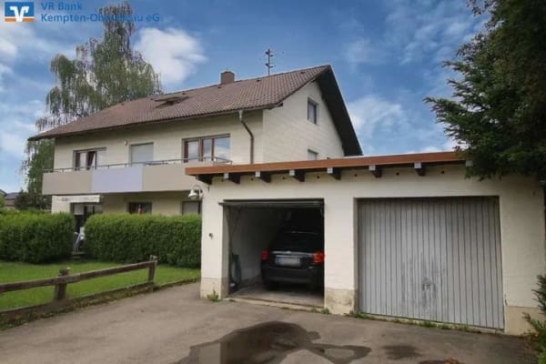 Immobilie in Weitnau - 3-Familienhaus in ruhiger Siedlungslage mit viel Entwicklungspotential bei Isny - Bild 1