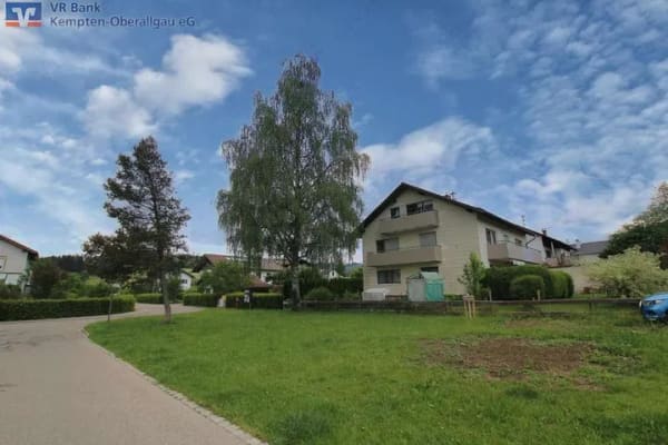 Immobilie in Weitnau - 3-Familienhaus in ruhiger Siedlungslage mit viel Entwicklungspotential bei Isny - Bild 3