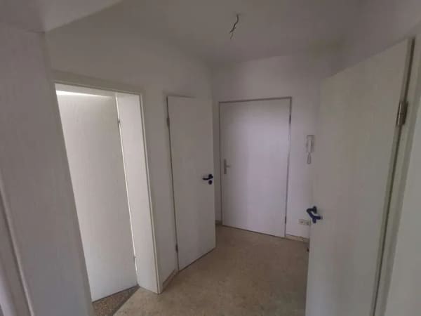 Immobilie in Netzschkau - Vermietete 3-Zimmer-Eigentumswohnung mit Tiefgaragenstellplatz - Bild 1