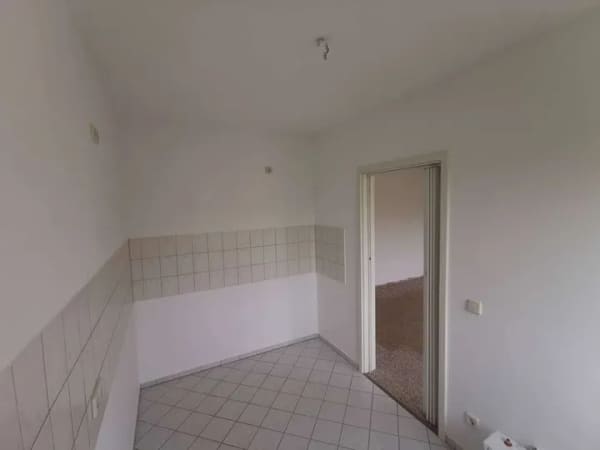 Immobilie in Netzschkau - Vermietete 3-Zimmer-Eigentumswohnung mit Tiefgaragenstellplatz - Bild 3