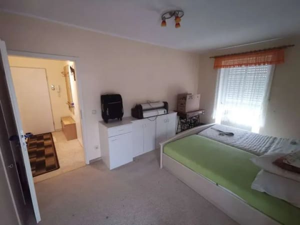 Immobilie in Netzschkau - Vermietete 2-Zimmer-Eigentumswohnung mit Balkon und Stellplatz - Bild 3